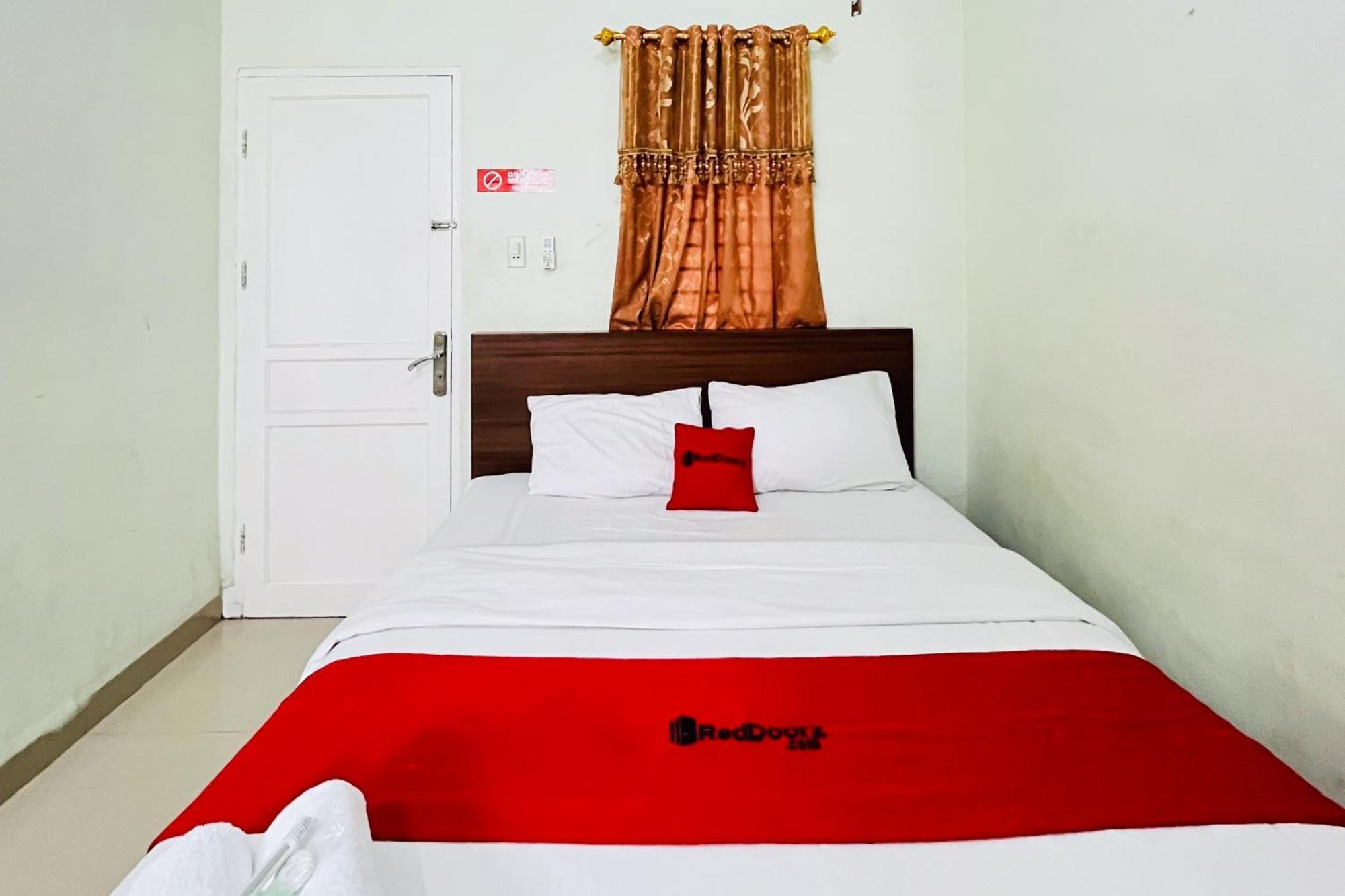 Reddoorz At Teratai Homestay Medan Amplas Экстерьер фото