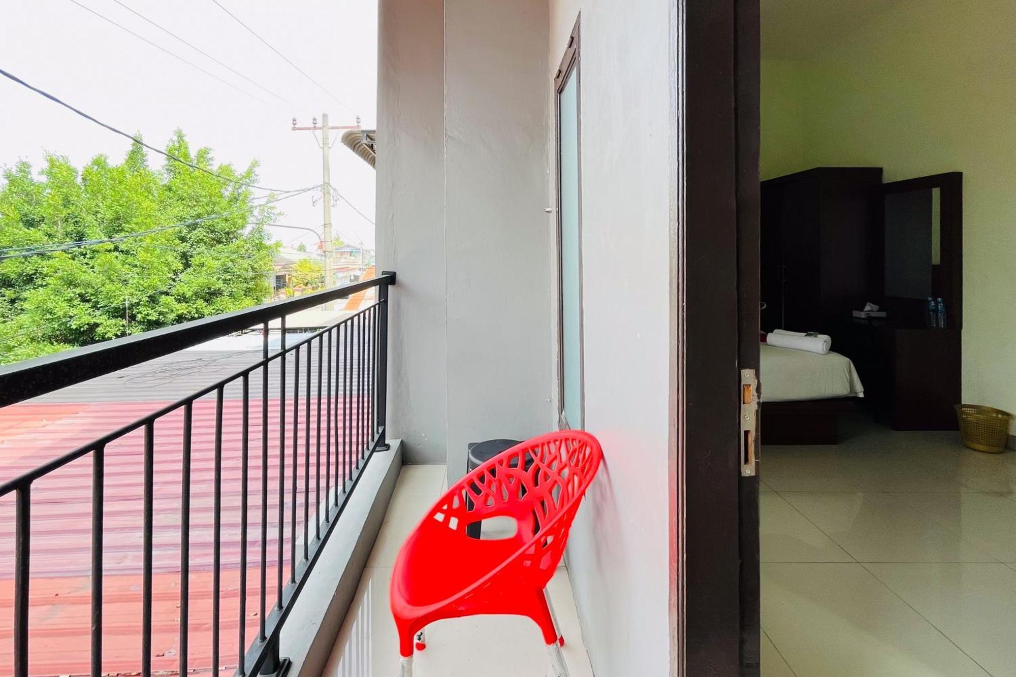 Reddoorz At Teratai Homestay Medan Amplas Экстерьер фото